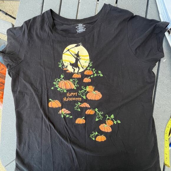 Halloween T-shirt, women’s  2X (18W-20W) - Picture 2 of 5